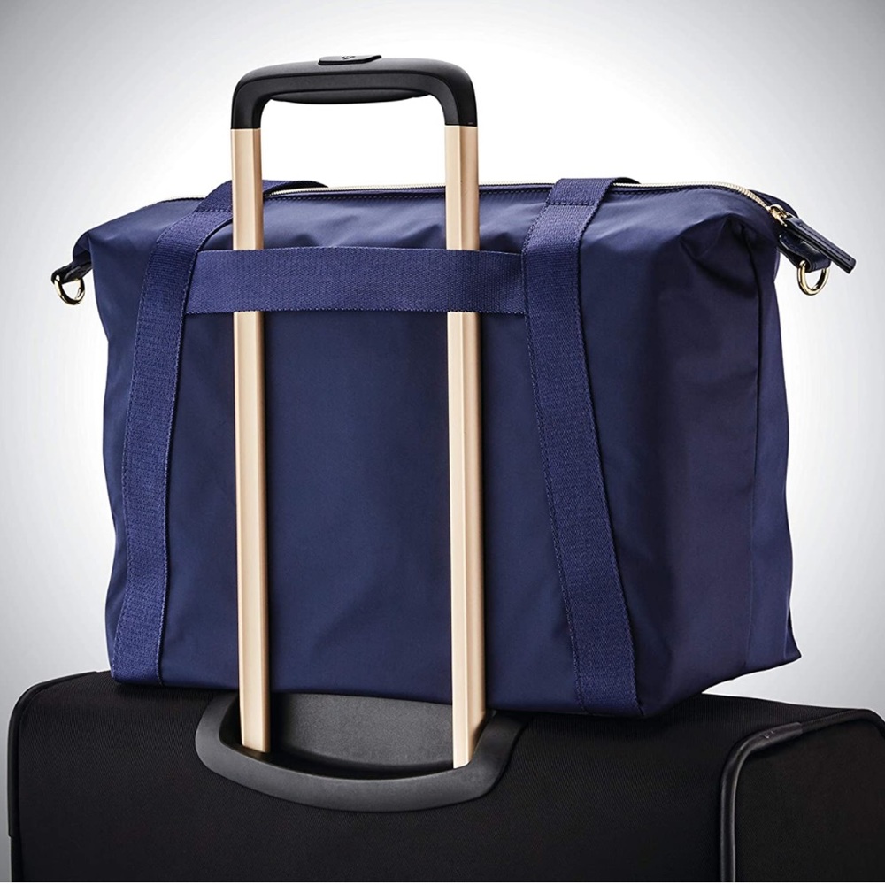 Office and Travel Chic! NWT Samsonite Luxury Work Laptop Tote w/ Luggage Strap